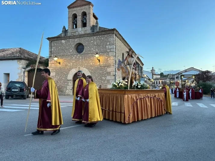 GALER&Iacute;A | Tarde hist&oacute;rica para El Burgo de Osma: 16 cofrad&iacute;as han recorrido sus calles