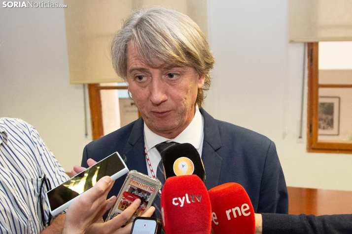 Mientras que a Carlos Martínez no le gusta perder ni al futbolín, el PP de Soria no le ve muy comprometido