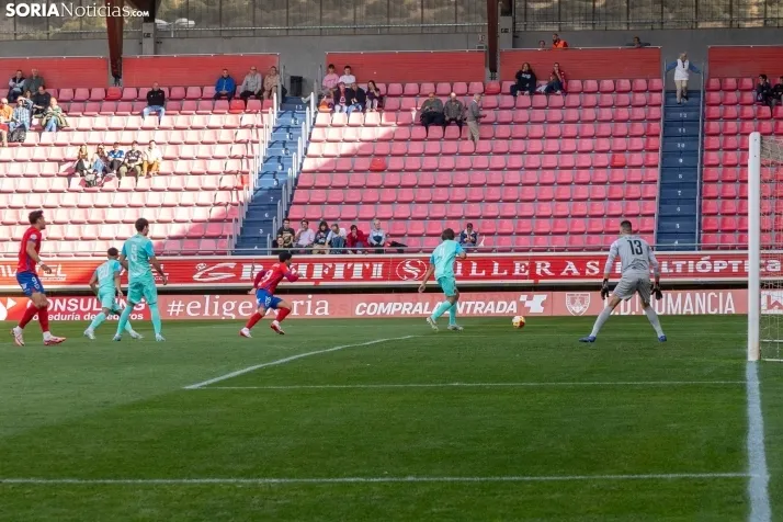 Numancia vs Sámano./ Viksar Fotografía
