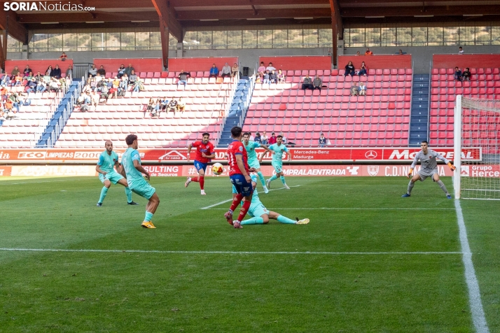 Numancia vs Sámano./ Viksar Fotografía