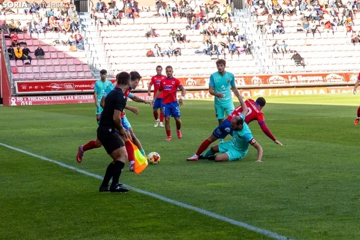 Numancia vs Sámano./ Viksar Fotografía