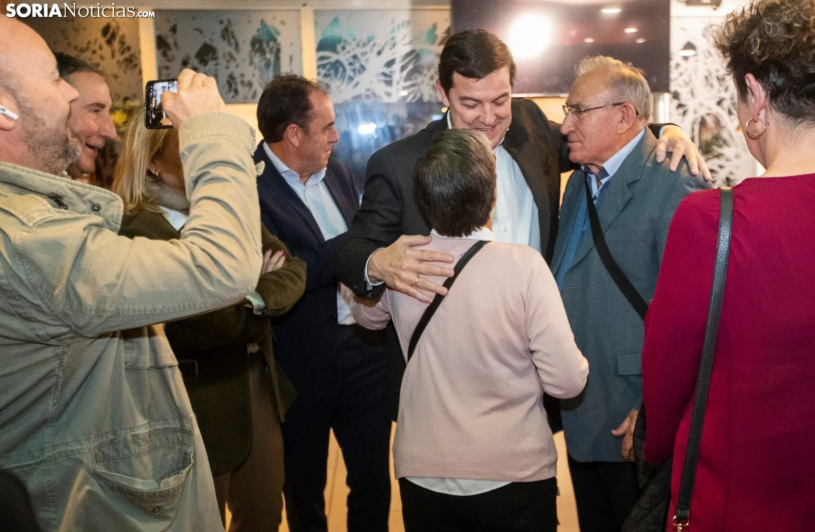 Foto 2 - Ma&ntilde;ueco y Serrano juegan al poli bueno &ndash; poli malo