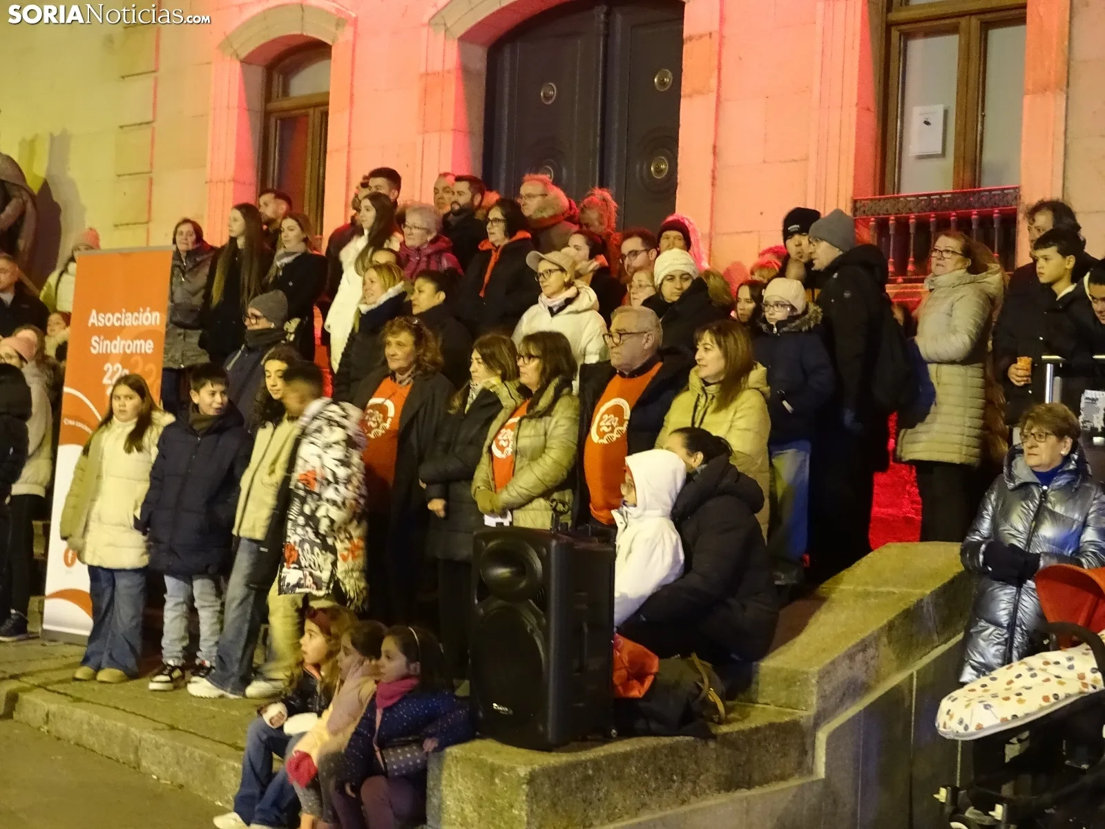 Una imagen del acto en la entrada principal del Palacio Provincial. /PC