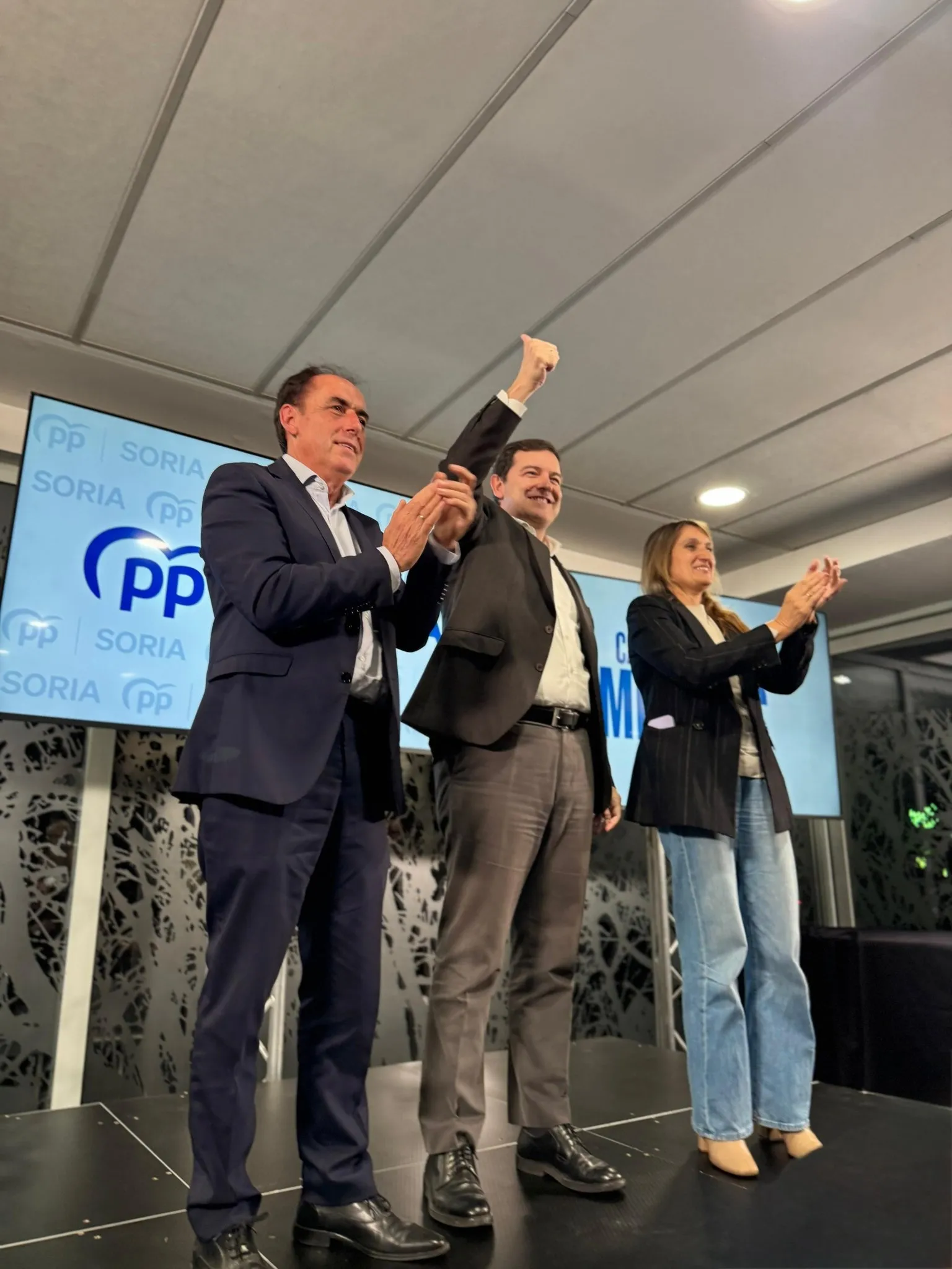 Foto 7 - Ma&ntilde;ueco y Serrano juegan al poli bueno &ndash; poli malo