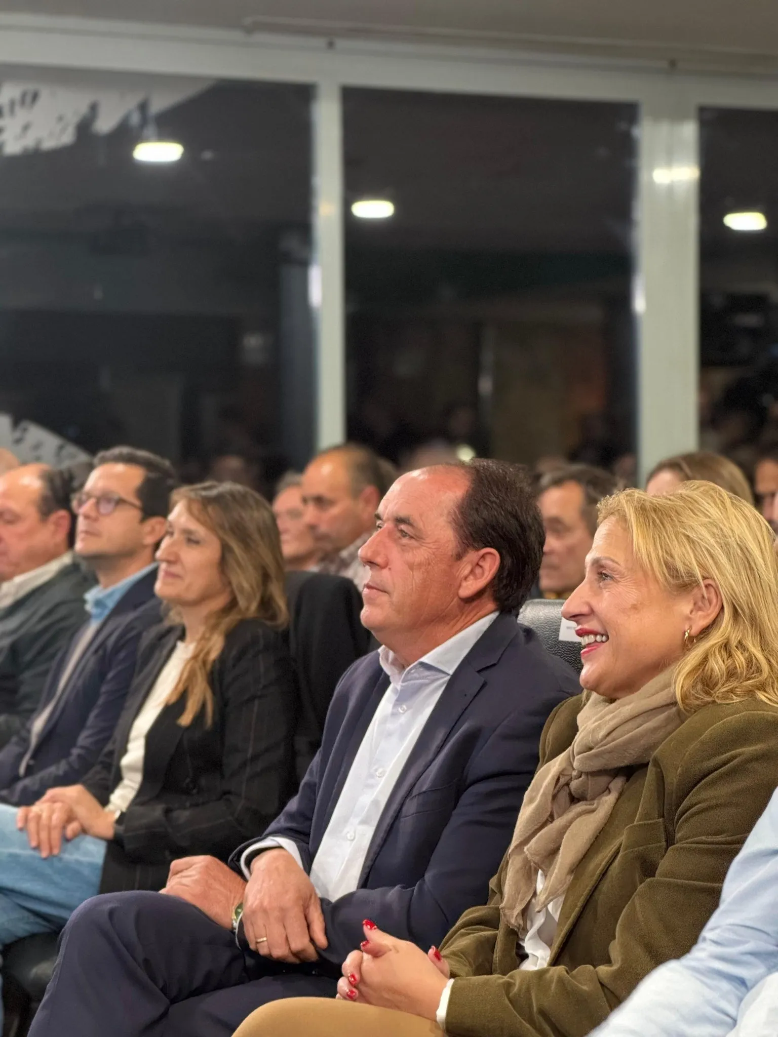 Foto 9 - Ma&ntilde;ueco y Serrano juegan al poli bueno &ndash; poli malo