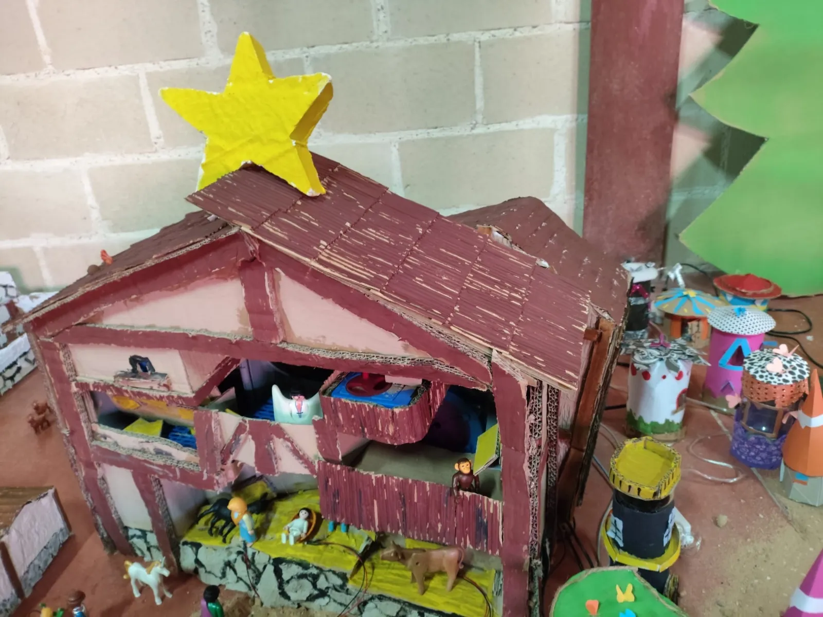 Foto 2 - Un pueblo de Soria usa Playmobil para reflexionar sobre el impacto de la despoblaci&oacute;n