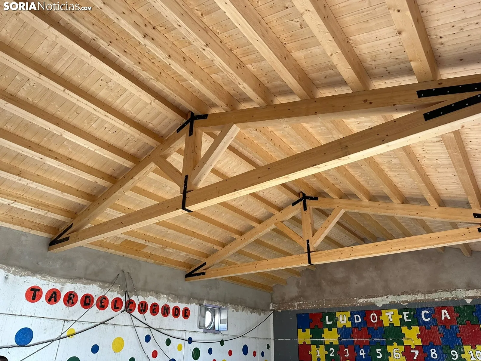 Foto 2 - De una antigua escuela a un centro social: la transformaci&oacute;n de este edificio en Tardelcuende
