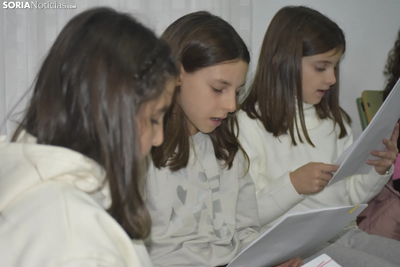 Primer ensayo del Coro 'Voces blancas del Duero'. /Encarna Muñoz