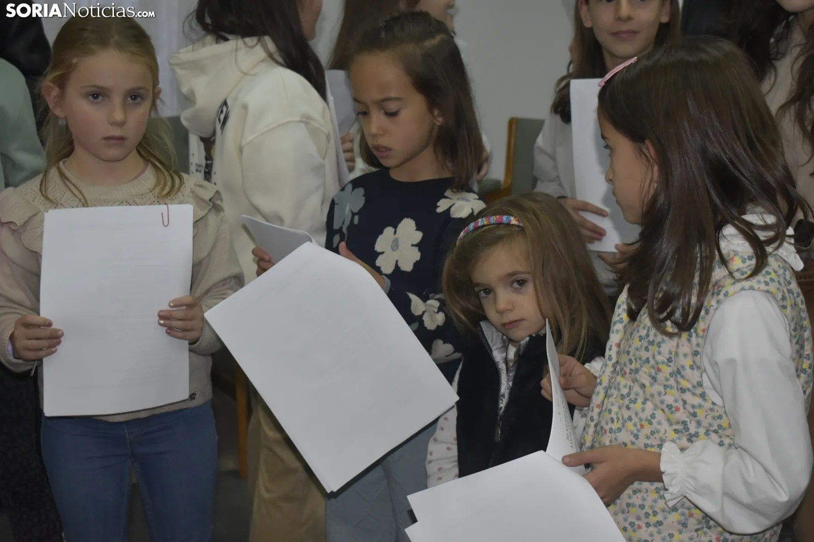 Primer ensayo del Coro 'Voces blancas del Duero'. /Encarna Muñoz