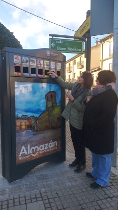 Foto 3 - Almazán define el trazado de su carril bici y estrena un nuevo punto de reciclaje urbano