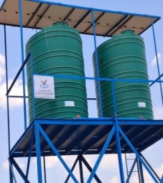 Foto 3 - Un pozo con energía solar, la solución de la Fundación Pedro Navalpotro a la escasez de agua en Mbizo