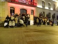Una imagen del acto en la entrada principal del Palacio Provincial. /PC