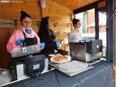 Foto 13 - Cr&oacute;nica y galer&iacute;a | Mucho vino y productos sorianos en la plaza Mariano Granados