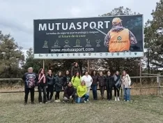 Foto 3 - Casi 30 mujeres se forman en caza deportiva en Castillejo de Robledo