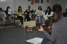 Primer ensayo del Coro 'Voces blancas del Duero'. /Encarna Muñoz