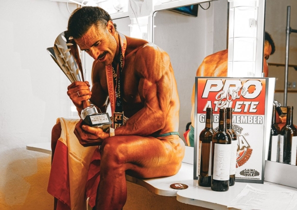El burgense Adrián Otero hace historia y se proclama campeón del mundo de culturismo en Los Ángeles: No ha sido flor de un día