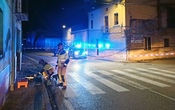 Corte de la CL-116 en Morón de Almazán por la caída de cableado