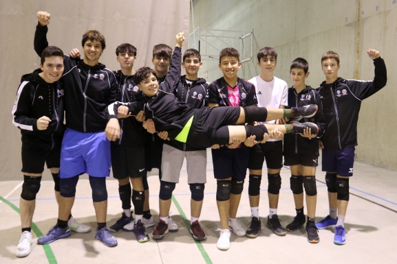 Debut de los equipos del acuerdo Sporting - Río Duero de voleibol