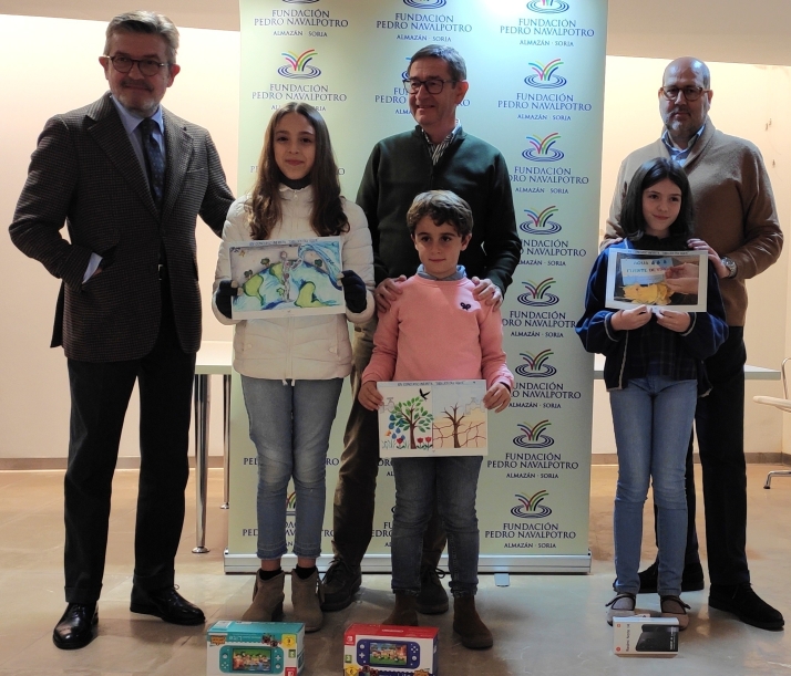 La Fundaci&oacute;n Pedro Navalpotro premia a tres escolares de Soria