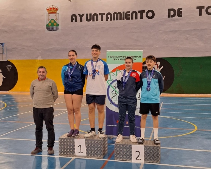 El b&aacute;dminton soriano suma 13 medallas en Cartagena y Tordesillas