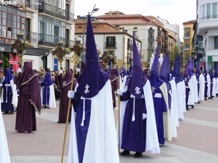 Fotos: Multitudinaria procesi&oacute;n de Las Siete Palabras de Jes&uacute;s en la Cruz