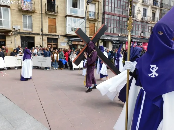Fotos: Multitudinaria procesi&oacute;n de Las Siete Palabras de Jes&uacute;s en la Cruz