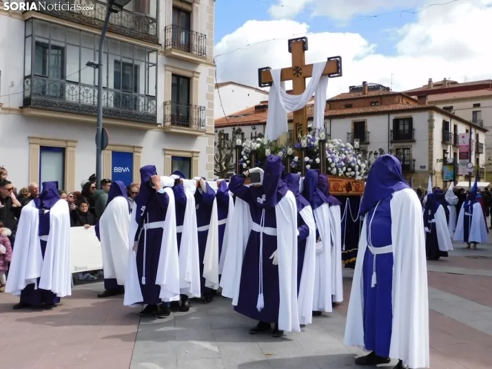 Fotos: Multitudinaria procesi&oacute;n de Las Siete Palabras de Jes&uacute;s en la Cruz
