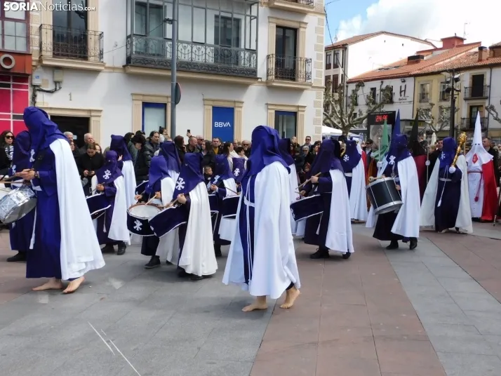 Fotos: Multitudinaria procesi&oacute;n de Las Siete Palabras de Jes&uacute;s en la Cruz