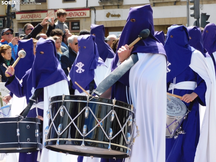 Fotos: Multitudinaria procesi&oacute;n de Las Siete Palabras de Jes&uacute;s en la Cruz