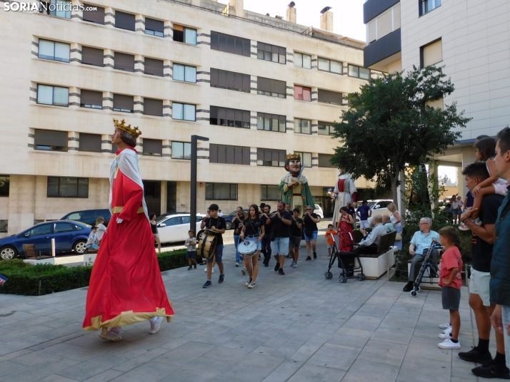 Gigantes y cabezudos 2025 en Soria