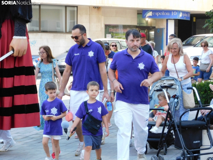 Gigantes y cabezudos 2025 en Soria