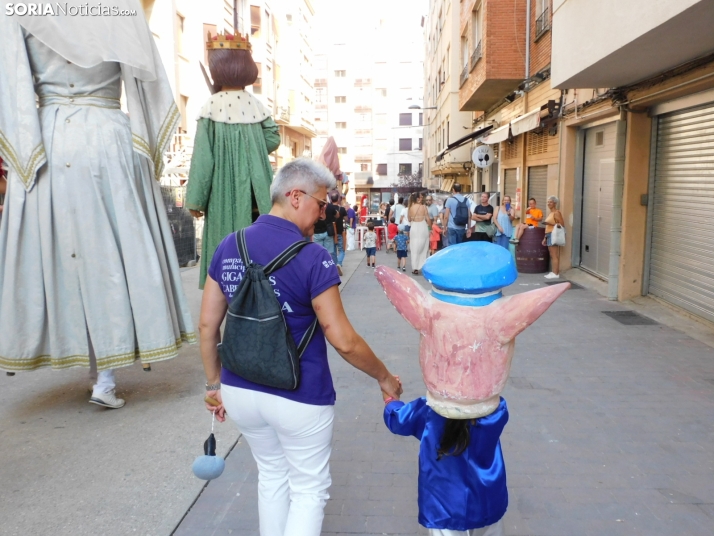 Gigantes y cabezudos 2025 en Soria