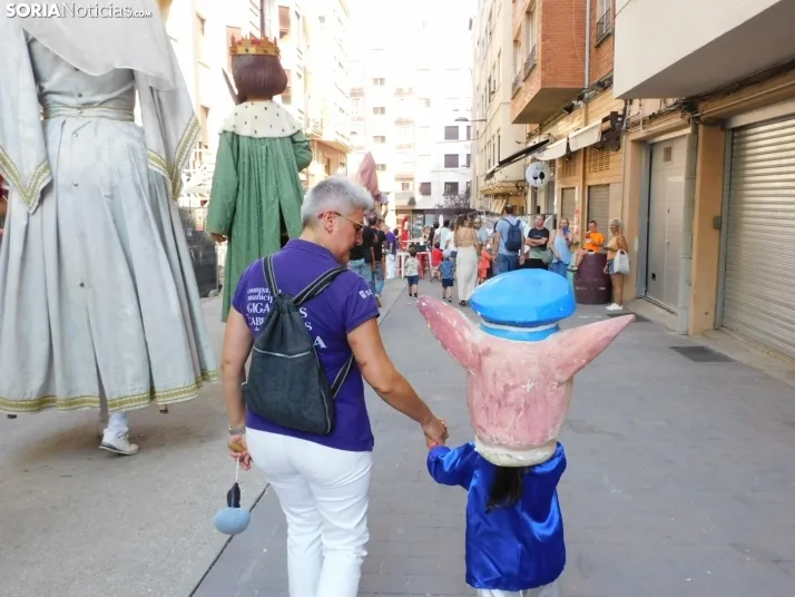Gigantes y cabezudos 2025 en Soria