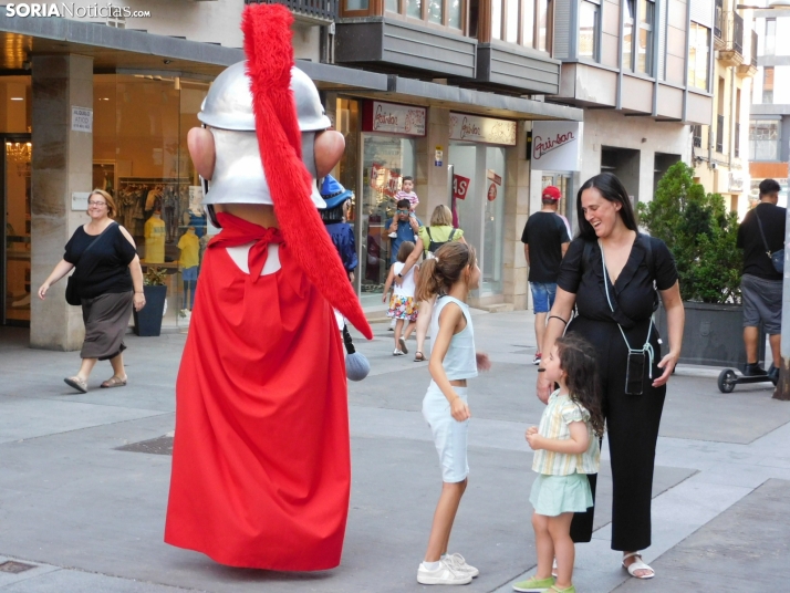 Gigantes y cabezudos 2025 en Soria