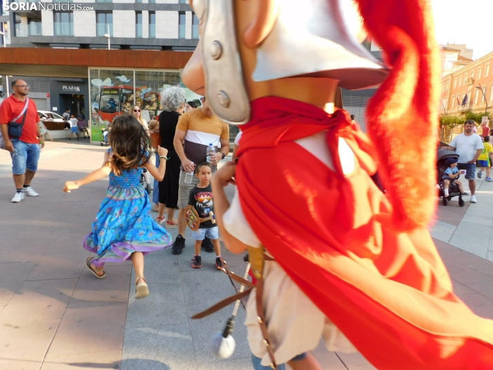 Gigantes y cabezudos 2025 en Soria