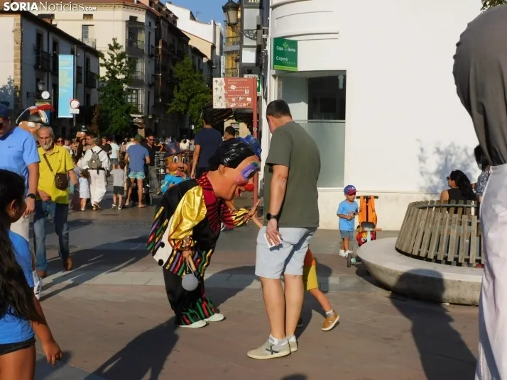 Gigantes y cabezudos 2025 en Soria