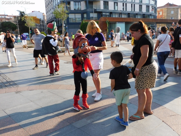 Gigantes y cabezudos 2025 en Soria