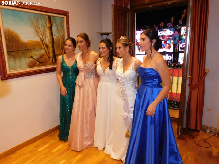 Fotos: Pistoletazo de salida a las fiestas de San Esteban con una plaza hasta la bandera