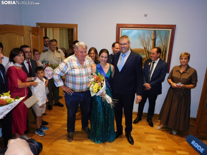 Fotos: Pistoletazo de salida a las fiestas de San Esteban con una plaza hasta la bandera