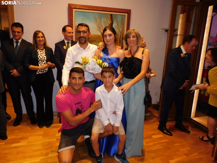 Fotos: Pistoletazo de salida a las fiestas de San Esteban con una plaza hasta la bandera