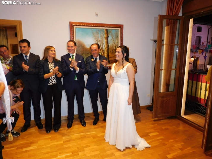 Fotos: Pistoletazo de salida a las fiestas de San Esteban con una plaza hasta la bandera