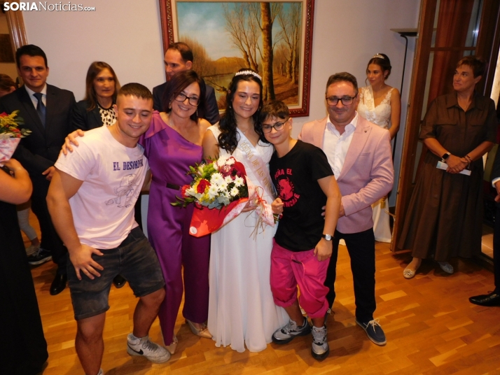 Fotos: Pistoletazo de salida a las fiestas de San Esteban con una plaza hasta la bandera