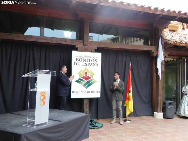 EN FOTOS | Con mucha ilusi&oacute;n, los vecinos de Berlanga ven como su pueblo ya es uno de Los pueblos m&aac