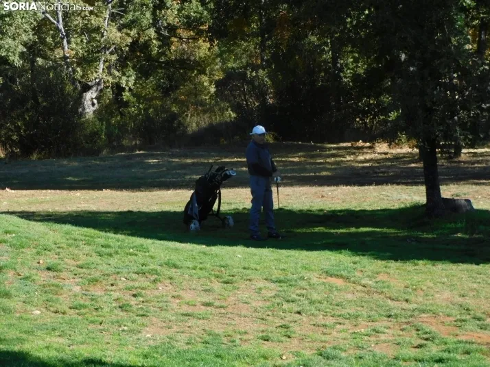 Fotos: Los golfistas de Soria ponen a prueba sus habilidades por el patr&oacute;n 