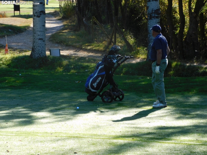 Fotos: Los golfistas de Soria ponen a prueba sus habilidades por el patr&oacute;n 