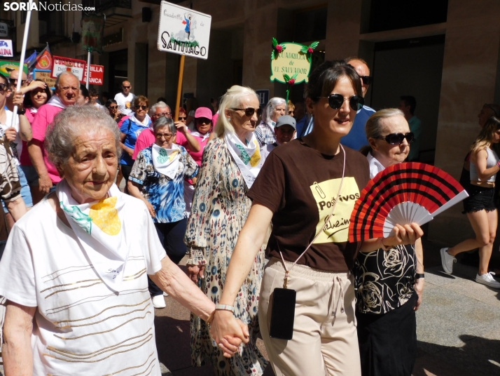 FOTOS: Alzheimer Soria inaugura los Sanjuanes con su tradicional 'Domingo de Calderas' 