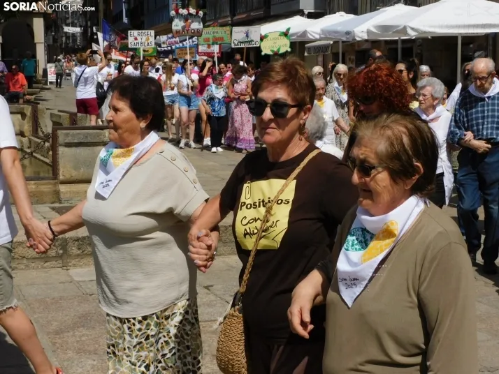 FOTOS: Alzheimer Soria inaugura los Sanjuanes con su tradicional 'Domingo de Calderas' 