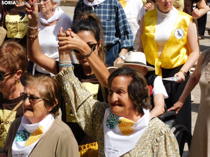 FOTOS: Alzheimer Soria inaugura los Sanjuanes con su tradicional 'Domingo de Calderas' 