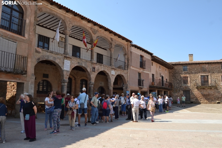 En im&aacute;genes: M&aacute;s de 400 personas acuden a Medinaceli para reencontrarse con sus or&iacute;genes 