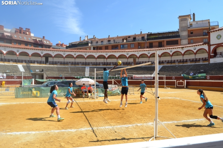 En im&aacute;genes: Las finales del V&oacute;ley Plaza empiezan con los m&aacute;s peque&ntilde;os